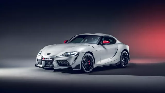 Toyota Supra dostane čtyřválec 2,0 litru také v Evropě. Na manuál ale zapomeňte