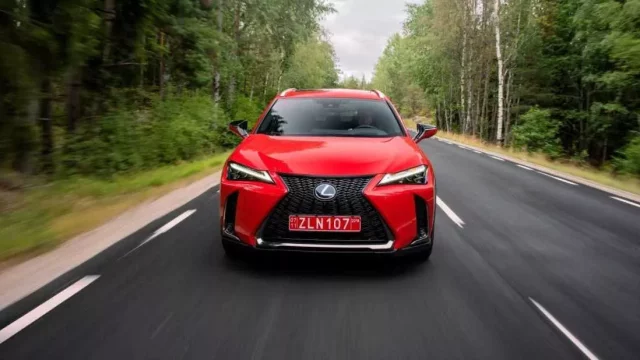 Nový Lexus UX mění svět aerodynamiky. Navrhla ho žena