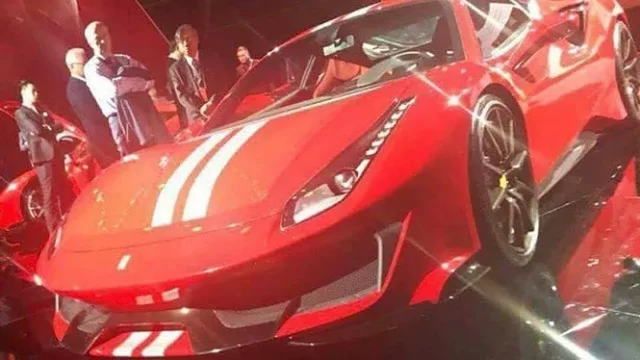 Ferrari 488 "GTO" uniklo do světa v celé svojí kráse