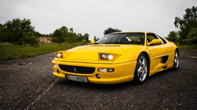 Videotest Ferrari F355 Berlinetta: Nejdostupnější vzpínající se koník