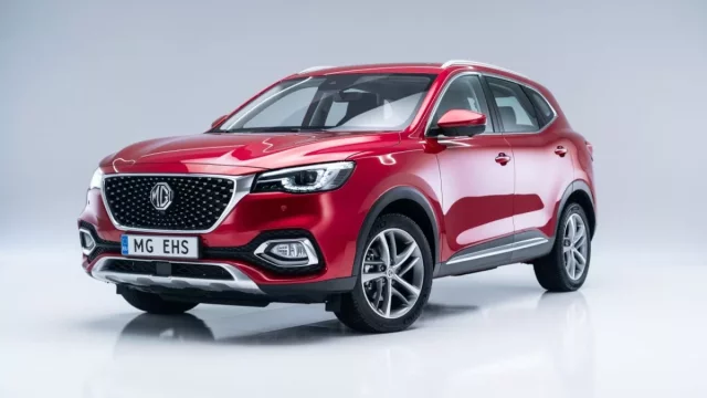 Karoq má další problém. Znovuzrozená britská značka odhaluje, co chystá v Česku