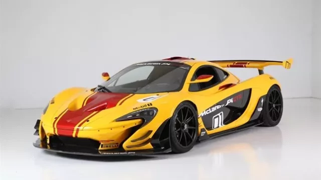 McLaren P1 GTR v prvním exempláři je na prodej. Kupte si ho, může jezdit v běžném provozu!
