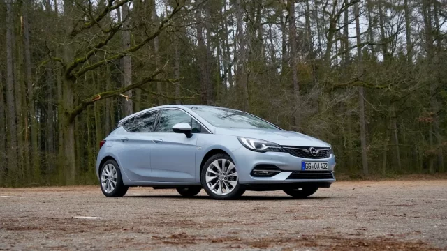 Test Opel Astra 1.2 Turbo: Především normální auto