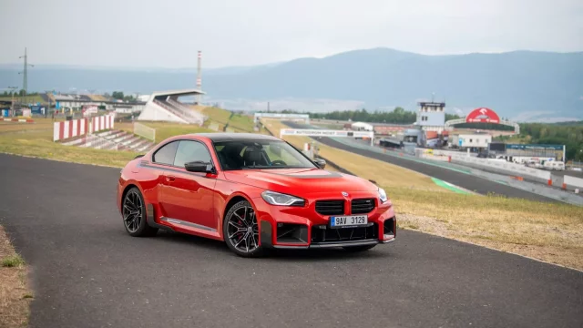 Nejlevnější "emko" od BMW je rostoucím ďáblem, kterému nikdy nedojde dech