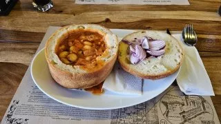 PUB 13 - Restaurantul Cetății